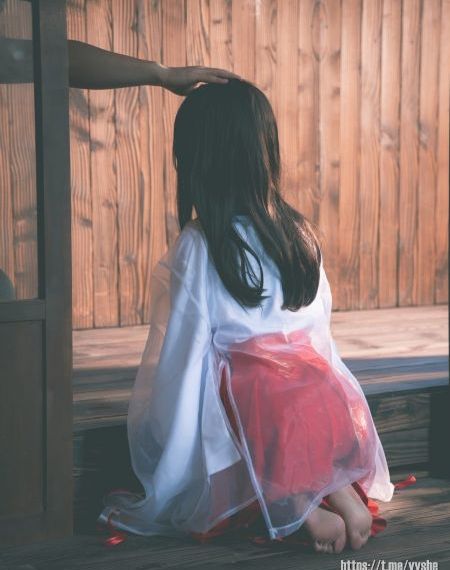 撩起裙子迈开腿在_高清超清在线观看