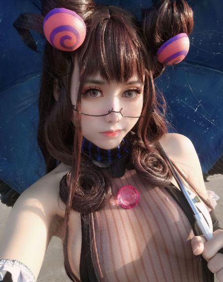 AAA黄色日逼_BD迅雷电影在线