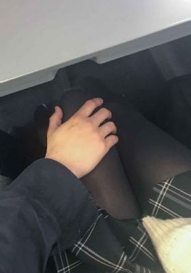 九首歌原版未删减在线观看_高清最新电影在线观看