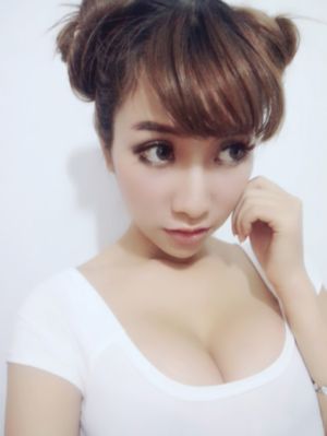 丰满爆乳少妇三级在线观看_1080韩国电影在线观看