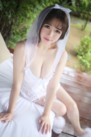 亚洲综合另类小说色区色噜噜_1080P免费在线观看